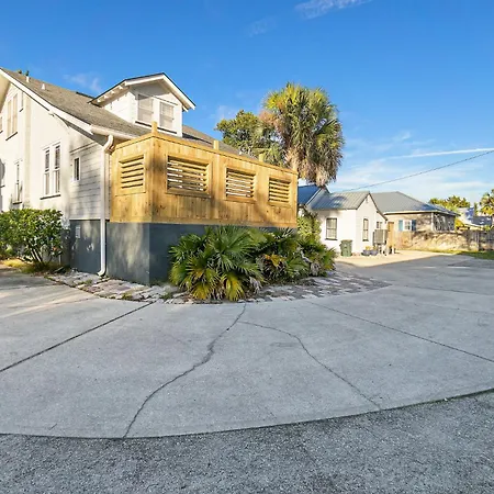 Old Mission Guest Suite - Charming Apartment, 15 Min Walk To Downtown!
